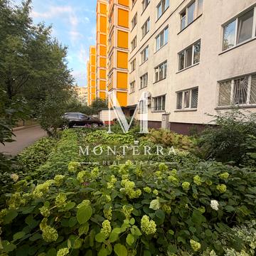 Шолом-Алейхема вул., 16