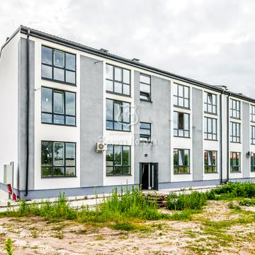 Джерельна вул., 61б