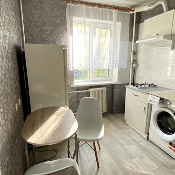 Перемишльська вул. (Червонопільська), 20/15