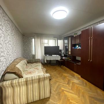 Миколи Василенка вул., 13