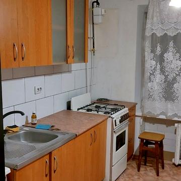 Канівська вул., 5