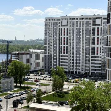 Андрія Малишка вул., 4