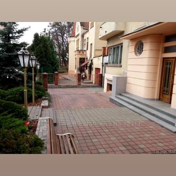 Михайла Драгоманова вул., 56