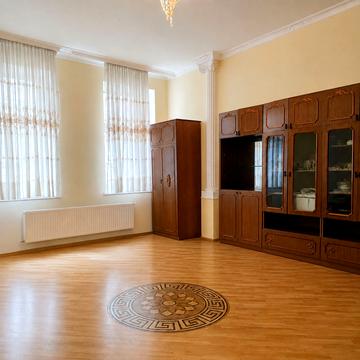 Гетьмана Петра Дорошенка вул. (Жовтнева), 34
