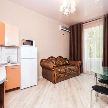 Садова вул., 7