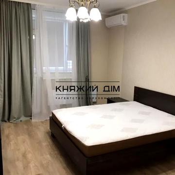 Авіаконструктора Ігоря Сікорського вул. (Танкова), 1