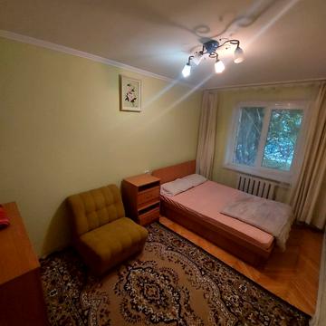 Панаса Мирного вул., 27