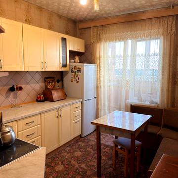 Українська вул., 2-Б
