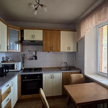 Саксаганського вул., 45