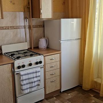 Павла Тичини просп., 13