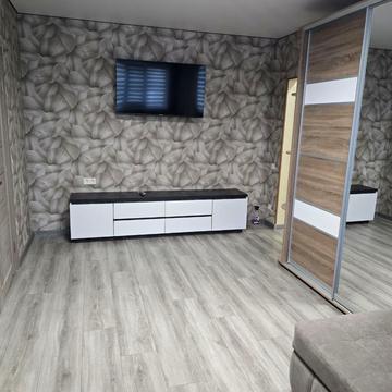 Незалежності вул. (1 Травня), 32а