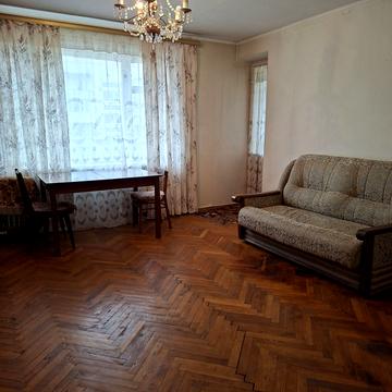 Машинобудівна вул., 8