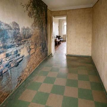 Героїв просп., 12
