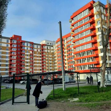 Гідропаркова вул., 11