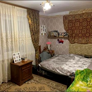 Академіка Заболотного вул., 1
