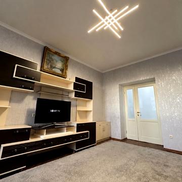 Дарницький бульв., 3
