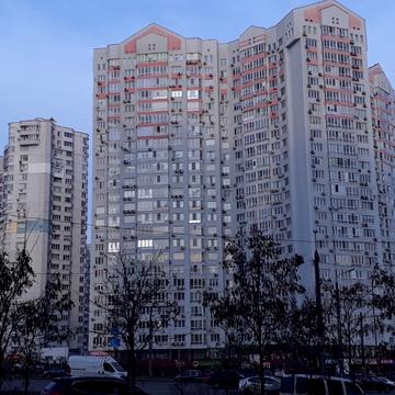 Єлизавети Чавдар вул., 1