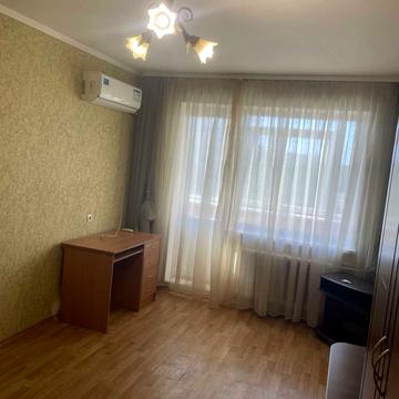Володимира Івасюка вул. (Головка), 4
