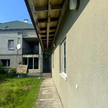 Івана Франка вул., 141