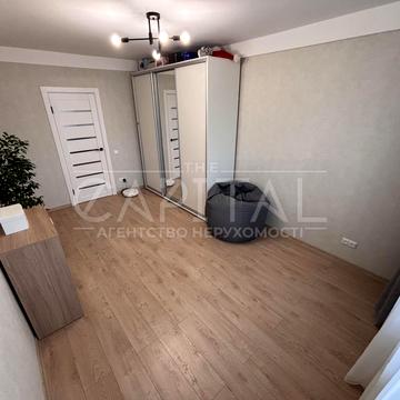 Борщагівська вул., 16