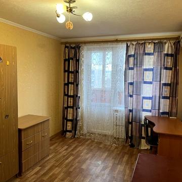 Гвардійців-Широнінців вул., 44
