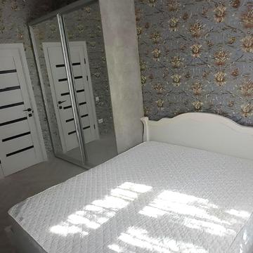 Дальницька вул., 38