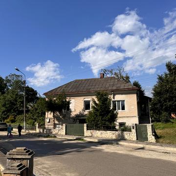 Повстанців УПА вул., 3
