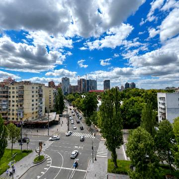 Лесі Українки бульв., 11