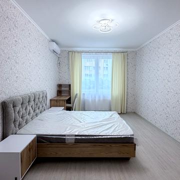 Сергія Данченка вул., 32