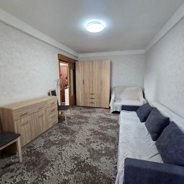 Братиславська вул., 6