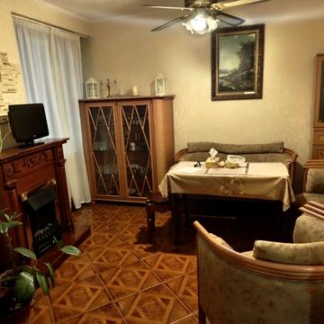 Драгоманова вул., 31