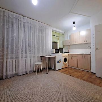 Златопільська вул., 3