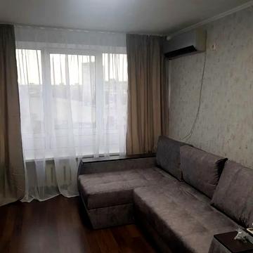 Мілютенка вул., 17