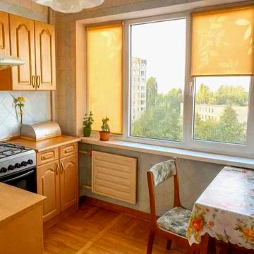 Прирічна вул., 5