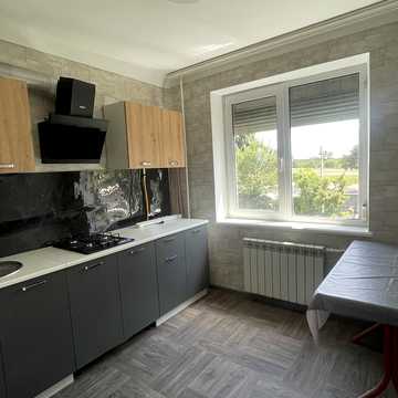 Велика Набережна вул. (50-річчя СРСР), 41