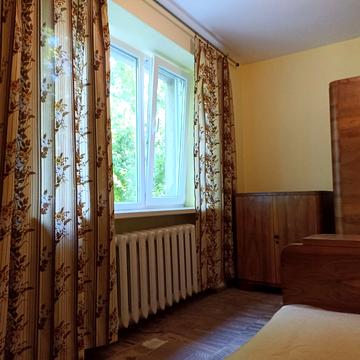 Братів Дужих вул. (Володимира Комарова), 22а