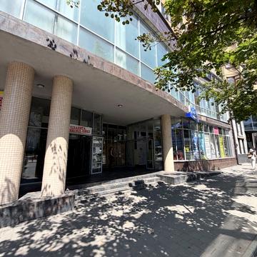 Незалежності вул., 83