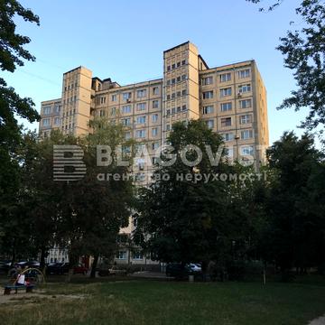 Академіка Булаховського вул., 28