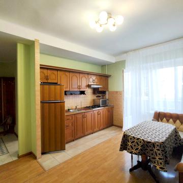 Велика Васильківська вул. (Червоноармійська), 114