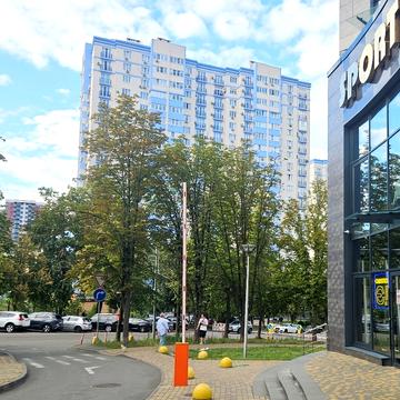 Деміївська вул., 16