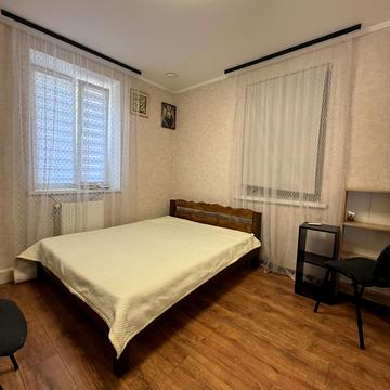 Романа Балаби вул., 8