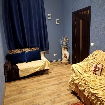 Театральна вул., 23