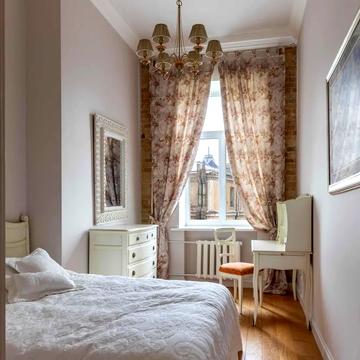 Круглоуніверситетська вул., 14