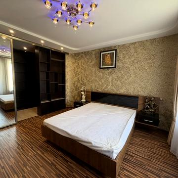Юлії Здановської вул. (Ломоносова), 54