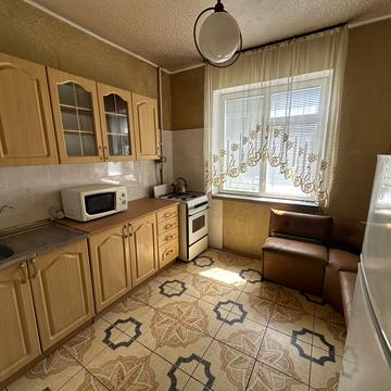 Тростянецька вул., 53