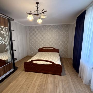 Буковинська вул., 3
