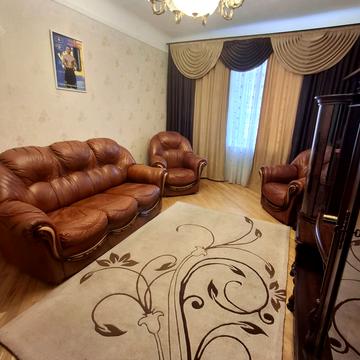 Велика Васильківська вул. (Червоноармійська), 58