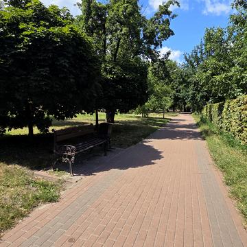 Михайла Донця вул., 9
