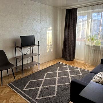 Академіка Білецького вул., 5-Б