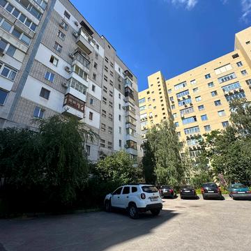 Левка Лукяненка вул. (Василя Жуковського), 21